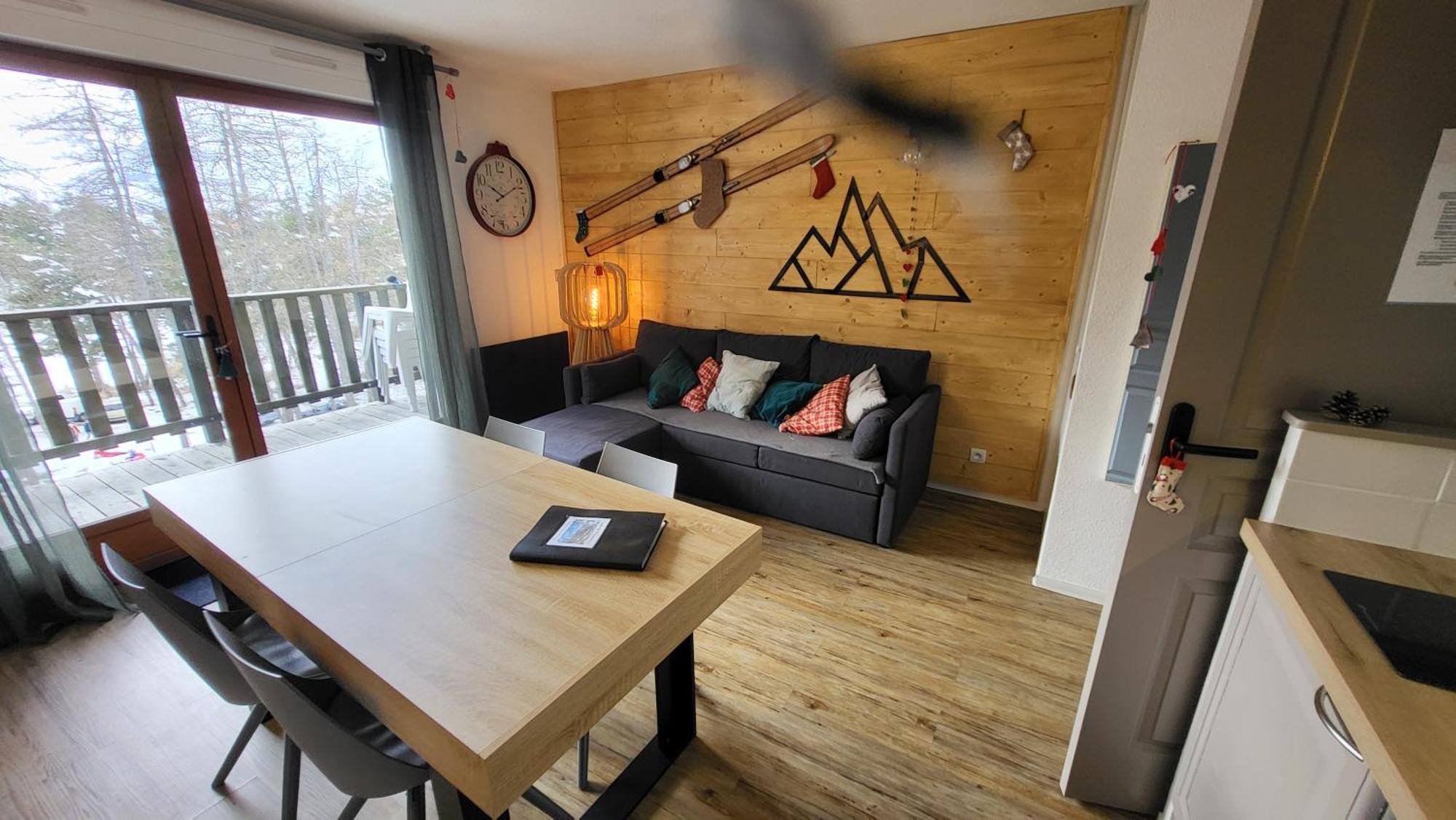 Appartement 4 A 6 Personnes - Chalets D'Aurouze - La Joue Du Loup Saint-Étienne-en-Dévoluy Екстериор снимка